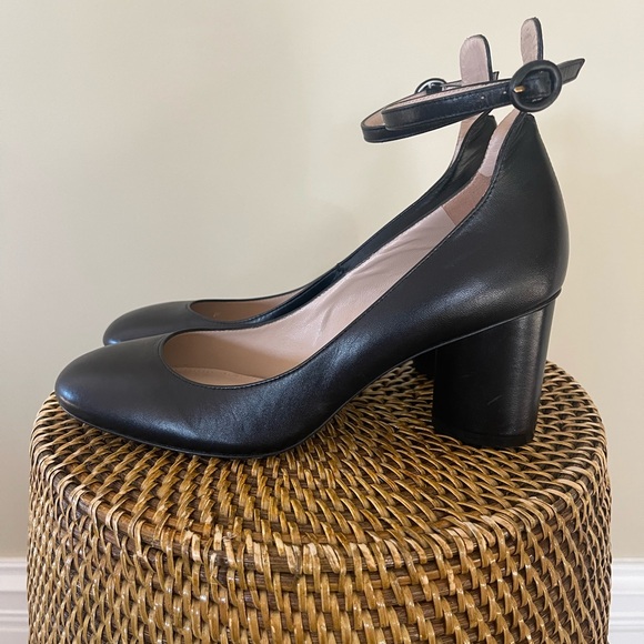 NWOT Stuart Weitzman Piper Black Ankle Pump Size 38 - Picture 6 of 8